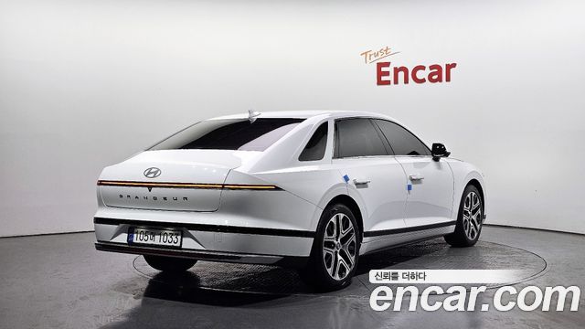 Hyundai Grandeur (GN7) 3.5 Gasoline 2WD Exclusive 2024 — фото 2