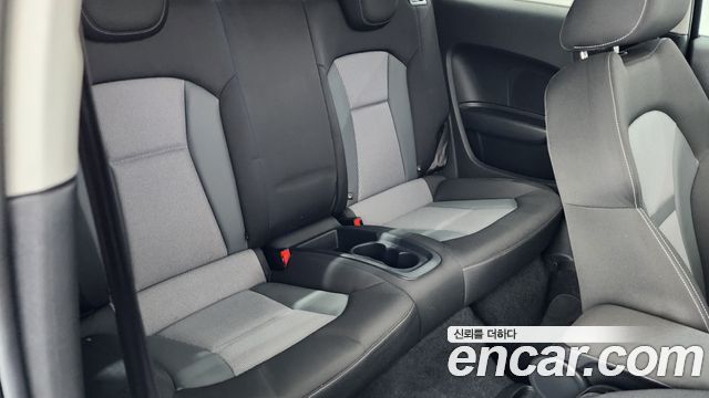 Audi A1 30 TDI Sport 2015 — фото 12