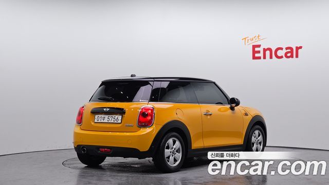 MINI Cooper Standard Third Generation 2017 — фото 2