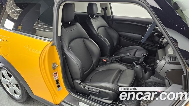 MINI Cooper Standard Third Generation 2017 — фото 11