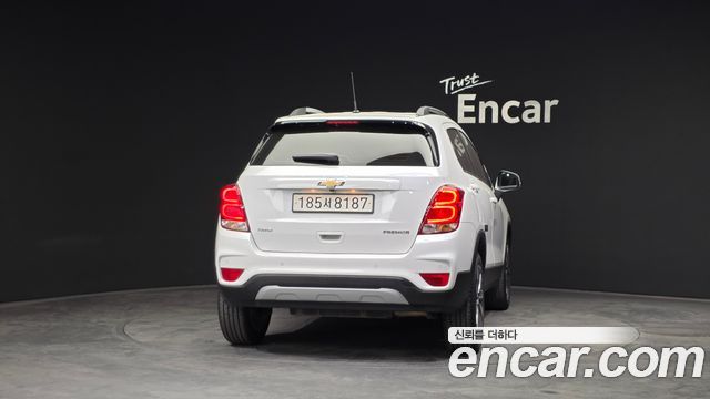 Chevrolet Trax 1.4 Premier 2021 — фото 4