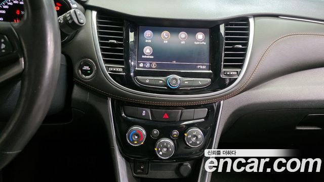 Chevrolet Trax 1.4 Premier 2021 — фото 18