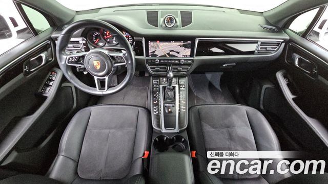 Porsche Macan 2.0 95B 2020 — фото 7