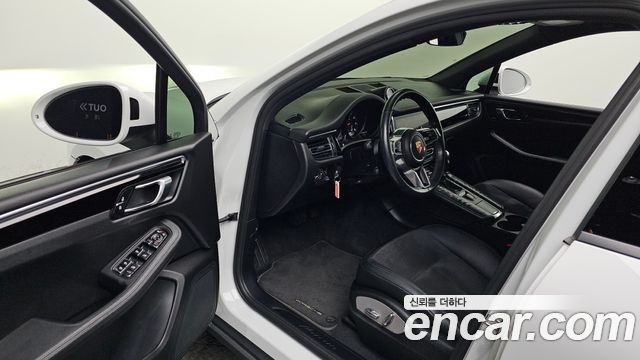 Porsche Macan 2.0 95B 2020 — фото 10