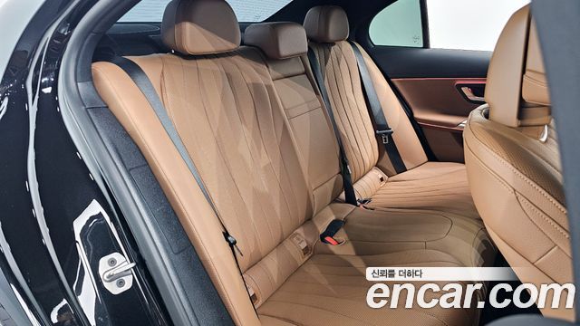 Mercedes-Benz E-Class (W214) E450 4MATIC AMG Line 2026 — фото 12