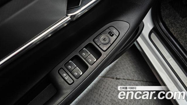 Hyundai Grandeur (IG) 2.5 Le Blanc 2023 — фото 16