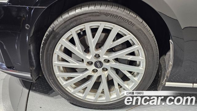 Audi A8 (D5) 55 TFSI Quattro LWB 2021 — фото 5