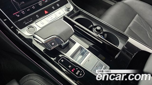 Audi A8 (D5) 55 TFSI Quattro LWB 2021 — фото 9