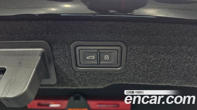 Audi A8 (D5) 55 TFSI Quattro LWB 2021 — фото 20