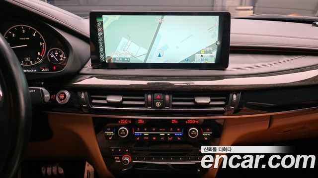 BMW X6 (F16) M50d 2015 — фото 22