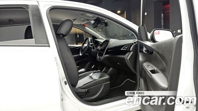 Chevrolet Spark Red Pick Edition 2021 — фото 11