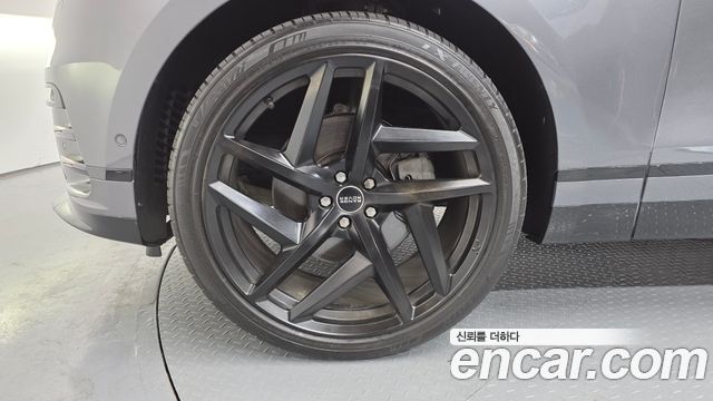 Land Rover Range Rover Velar 3.0 D300 R-Dynamic HSE 2018 — фото 5
