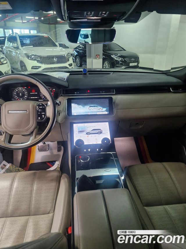 Land Rover Range Rover Velar 3.0 D300 R-Dynamic HSE 2018 — фото 7