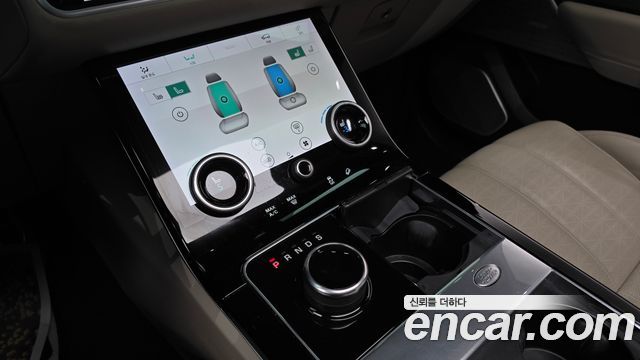 Land Rover Range Rover Velar 3.0 D300 R-Dynamic HSE 2018 — фото 9