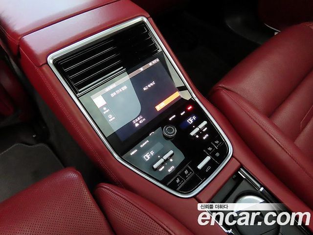 Porsche Panamera (971) 3.0 AWD 2018 — фото 19