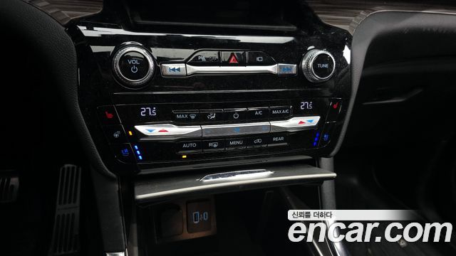 Ford Explorer (VI) 2.3 LimIted 4WD 2021 — фото 17