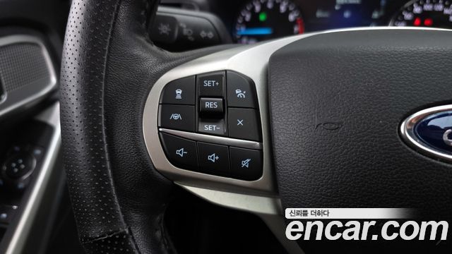 Ford Explorer (VI) 2.3 LimIted 4WD 2021 — фото 18