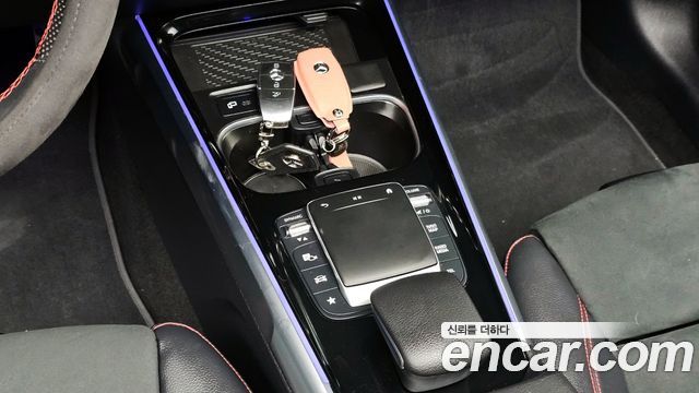 Mercedes-Benz GLB-Class (X247) GLB250 4MATIC 2021 — фото 20