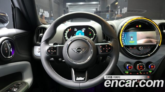 MINI Cooper Countryman Untamed Edition 2nd Gen 2023 — фото 14