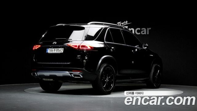 Mercedes-Benz GLE-Class (W167) GLE300d 4MATIC 2022 — фото 2