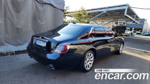 Rolls-Royce Ghost (II) 6.7 EWB V12 2024 — фото 2