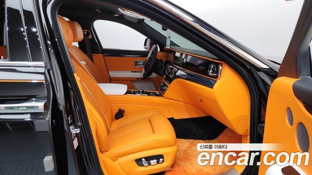 Rolls-Royce Ghost (II) 6.7 EWB V12 2024 — фото 15
