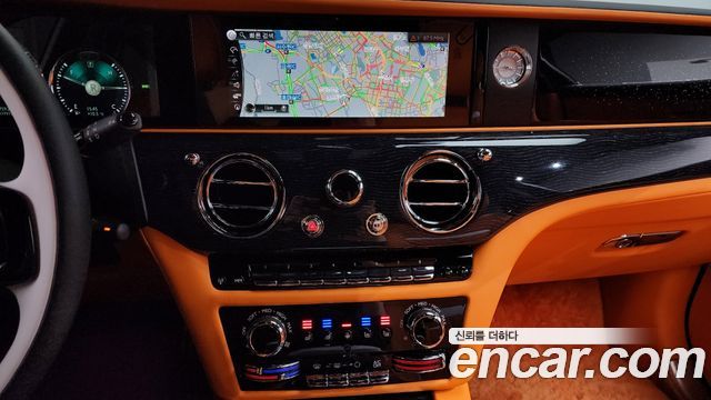 Rolls-Royce Ghost (II) 6.7 EWB V12 2024 — фото 18