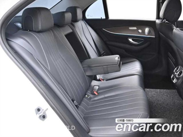 Mercedes-Benz E-Class (W213) E300e 4MATIC Exclusive 2020 — фото 16