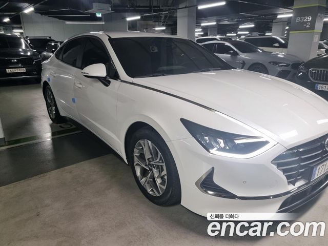 Hyundai Sonata (DN8) 2.0 Premium Family 2021 — фото 4