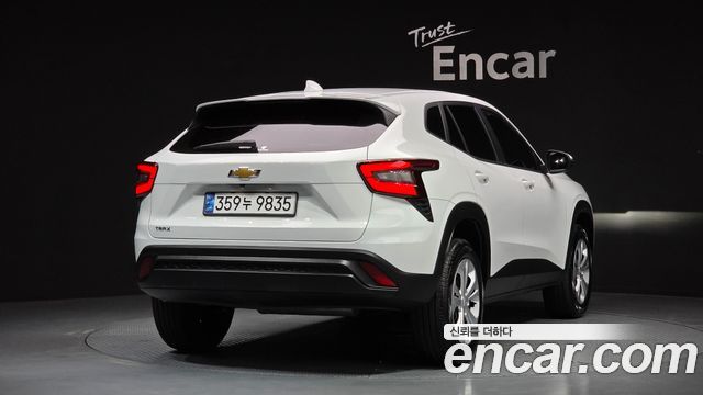Chevrolet Trax Crossover 1.2 LS Plus 2024 — фото 2
