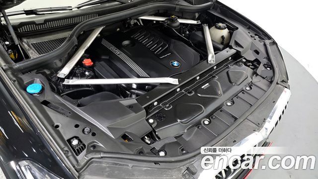 BMW X5 (G05) xDrive 40i xLine 2022 — фото 6