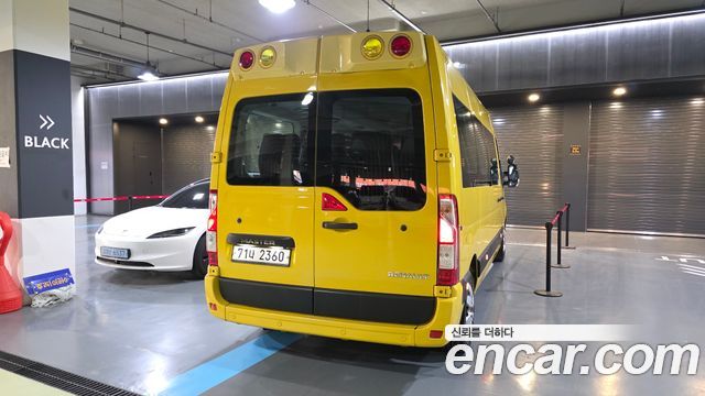 Renault Korea Master School Bus 15-Seater 2020 — фото 4