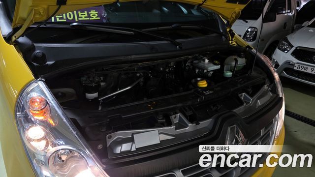Renault Korea Master School Bus 15-Seater 2020 — фото 6