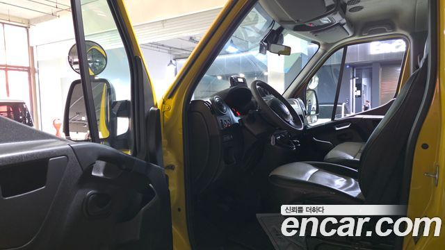 Renault Korea Master School Bus 15-Seater 2020 — фото 10