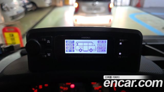 Renault Korea Master School Bus 15-Seater 2020 — фото 17