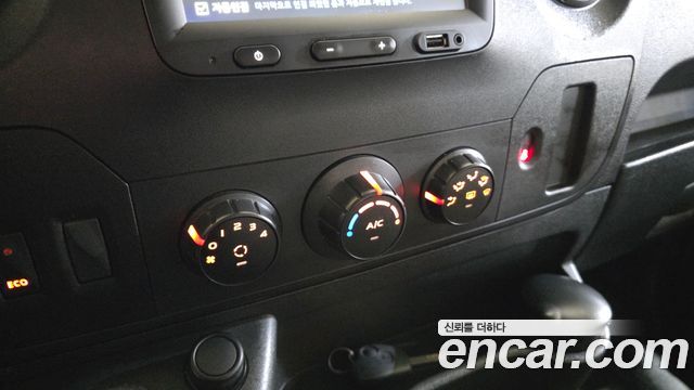 Renault Korea Master School Bus 15-Seater 2020 — фото 18