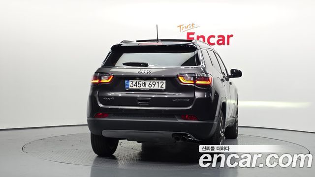 Jeep Compass (II) 2.4 Limitied AWD 2022 — фото 4