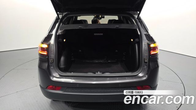 Jeep Compass (II) 2.4 Limitied AWD 2022 — фото 20