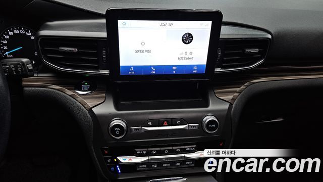 Ford Explorer (VI) 2.3 LimIted 4WD 2020 — фото 14