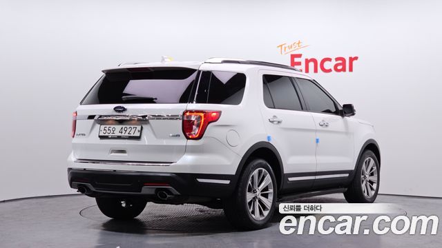 Ford Explorer 2.3 Limited 4WD 5th 2019 — фото 2
