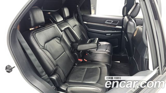 Ford Explorer 2.3 Limited 4WD 5th 2019 — фото 12