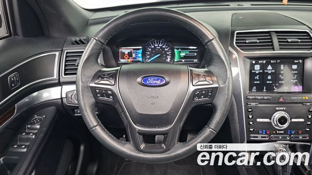 Ford Explorer 2.3 Limited 4WD 5th 2019 — фото 14