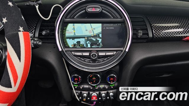 MINI Cooper S Standard Third Generation 2015 — фото 14