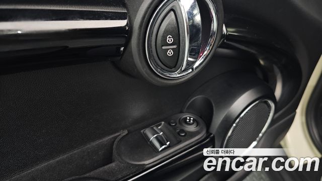MINI Cooper S Standard Third Generation 2015 — фото 19