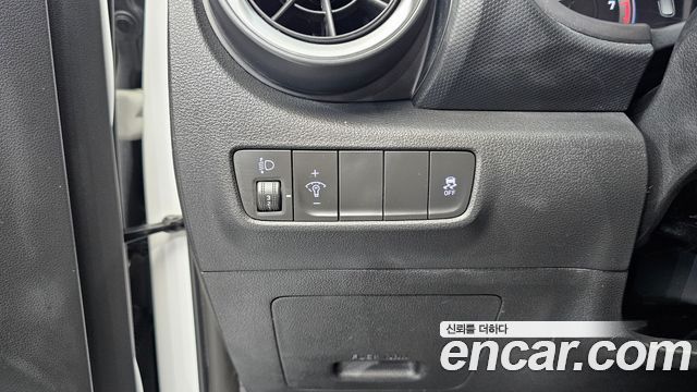 Hyundai Kona Gasoline 1.6 Turbo 2WD Modern 2021 — фото 14