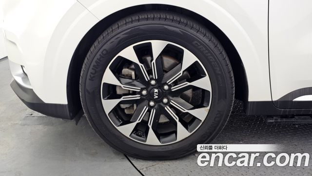 Kia Carnival (IV) Gasoline 7-Seater Signature 2021 — фото 5