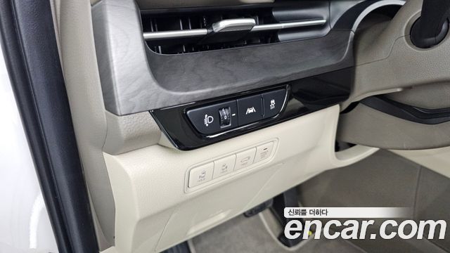 Kia Carnival (IV) Gasoline 7-Seater Signature 2021 — фото 16