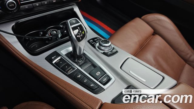 BMW 5 Series (F10) 550i xDrive 2013 — фото 9
