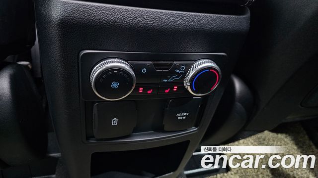 Ford Explorer (VI) 2.3 LimIted 4WD 2020 — фото 19