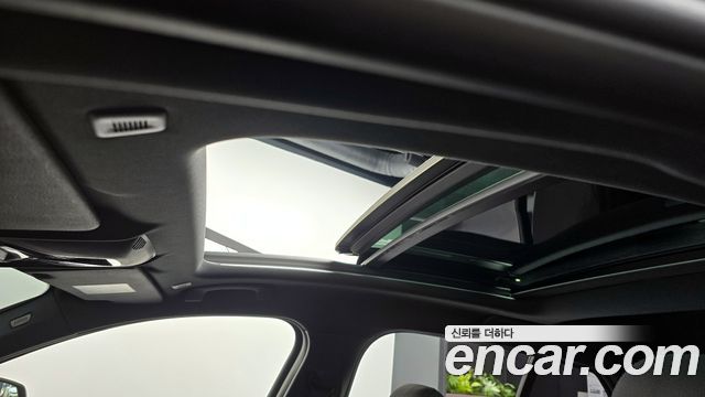 BMW 1 Series (F40) 120i M Sports 2023 — фото 17
